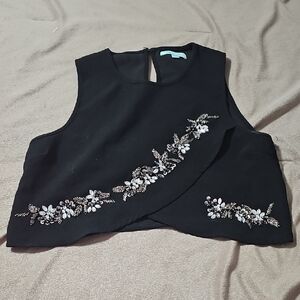 She + Sky Black Floral Embroidered Crop Top
